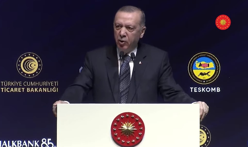 Altılı masanın adayı için "bostan korkuluğu" diyen Erdoğan: "Anayasaya aykırı..."