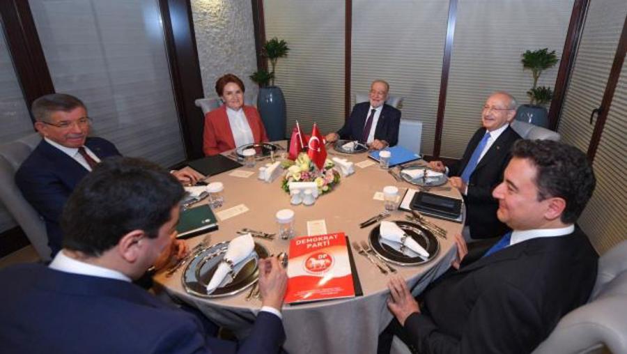 İYİ Parti'den Davutoğlu'nun açıklamasına yanıt: Altılı Masa'da konuşulmadı