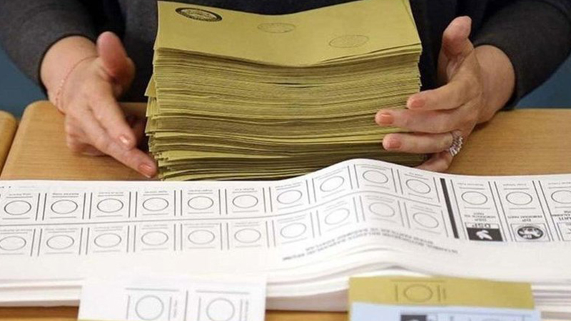 AKP, seçim öncesinde Kürt seçmene hamlede bulunacak