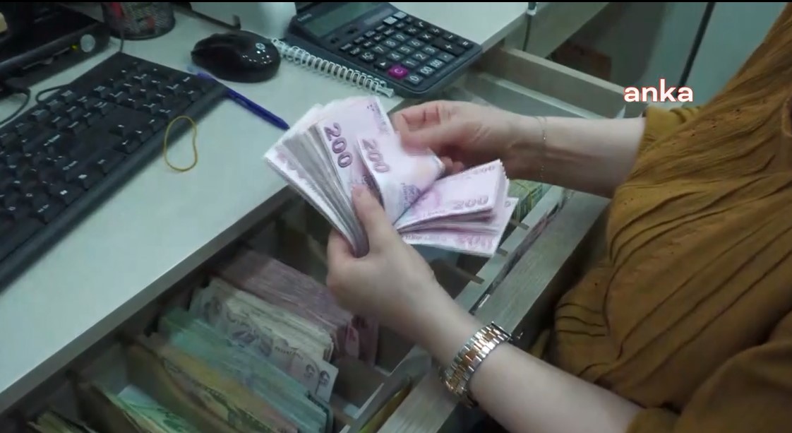 Dolar ve euro haftayı nasıl kapattı?