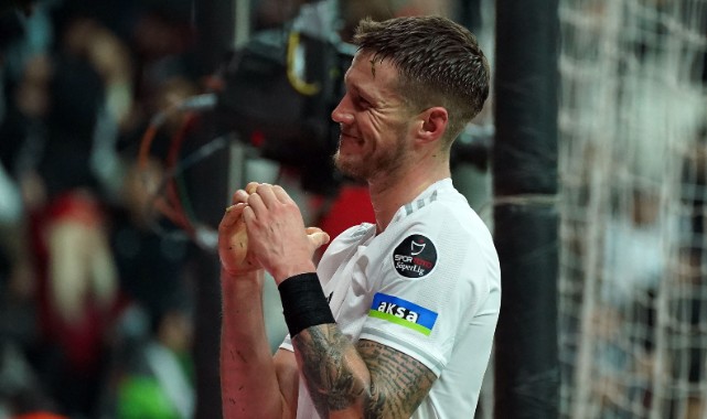 Beşiktaş taraftarını kahreden haber geldi
