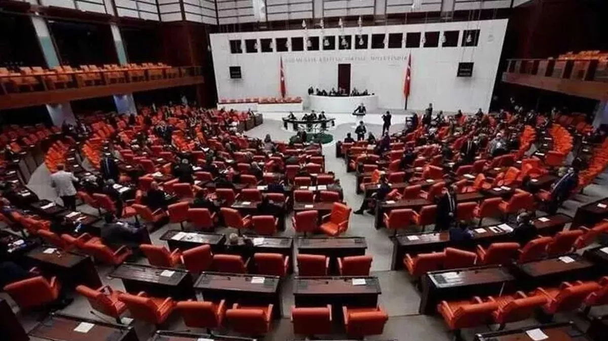 Sözleşmeli personele kadro komisyondan geçti