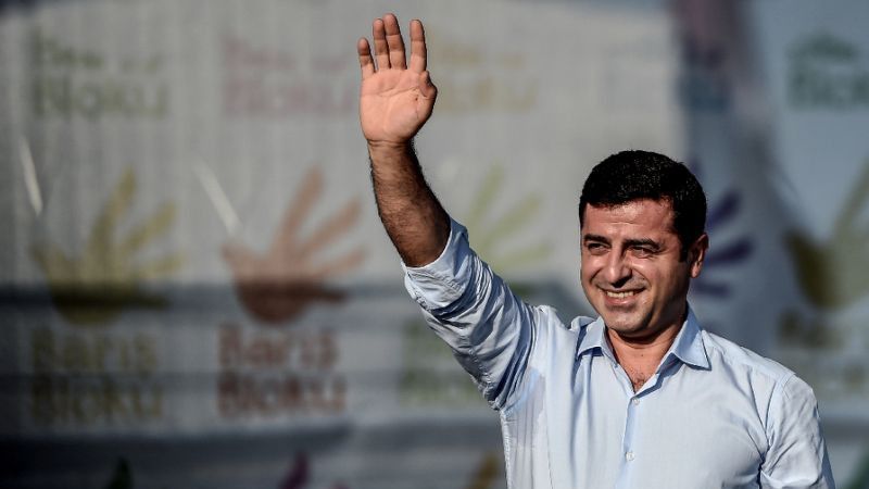Demirtaş'tan yeni mesaj: "Boyun eğmeyeceğiz, hep birlikte kazanacağız"