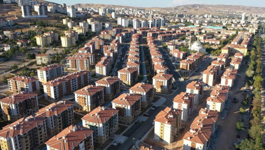 Orta gelirliye yönelik konut kampanyasında müteahhit oyunu: O bedeli de vatandaşın sırtına yüklediler!