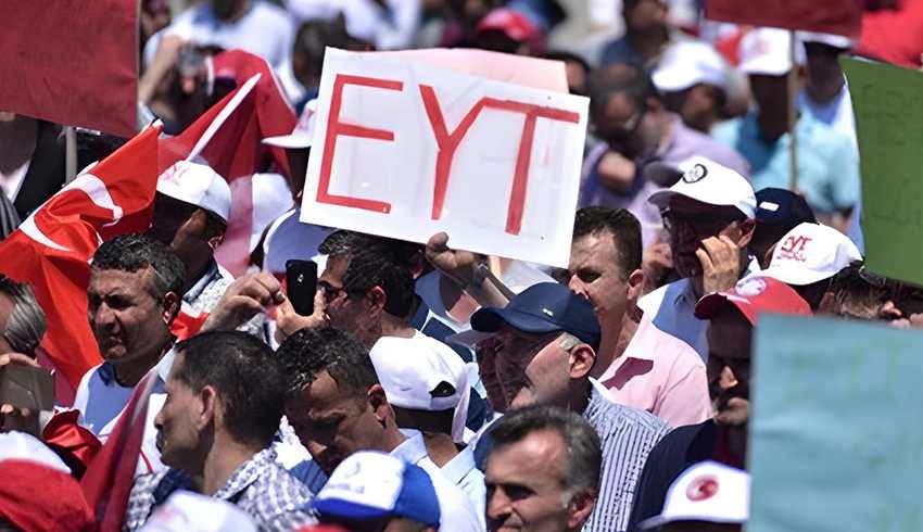 EYT Meclis'te!