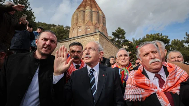 Kılıçdaroğlu Konya ziyareti görüntülerini “Duygulanmamak mümkün değil” notuyla paylaştı