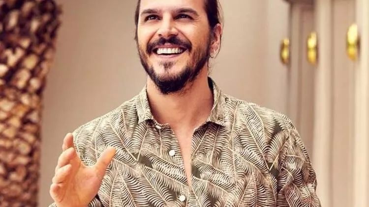 Oyuncu Mehmet Günsür'ün acı günü