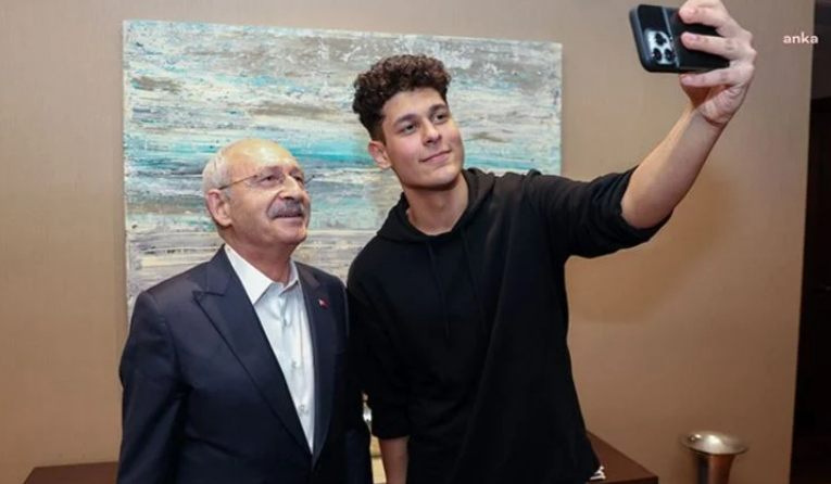 Kılıçdaroğlu, "Kılıçdaroğlu aday olma" diyen gençle buluştu