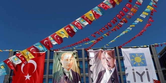 İYİ Parti seçimler için işaret fişeğini attı: "Başlayın"