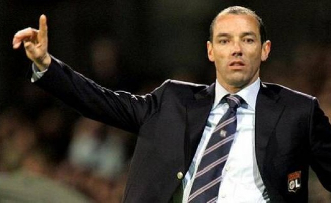 Paul Le Guen, yarın İstanbul'a geliyor