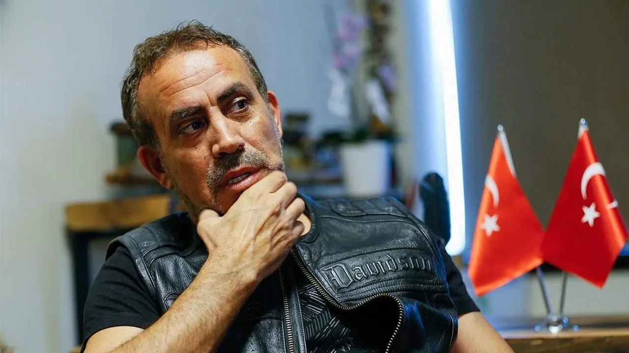 Hedef gösterilen Haluk Levent'e destek yağdı
