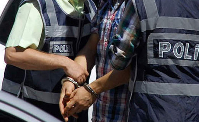 3 sağlık çalışanı FETÖ'den tutuklandı