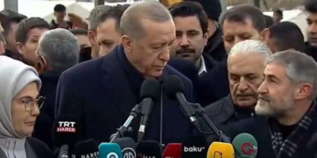 Nebati'nin göze girme çabası! Dikkati dağılan Erdoğan öyle bir bakış attı ki...