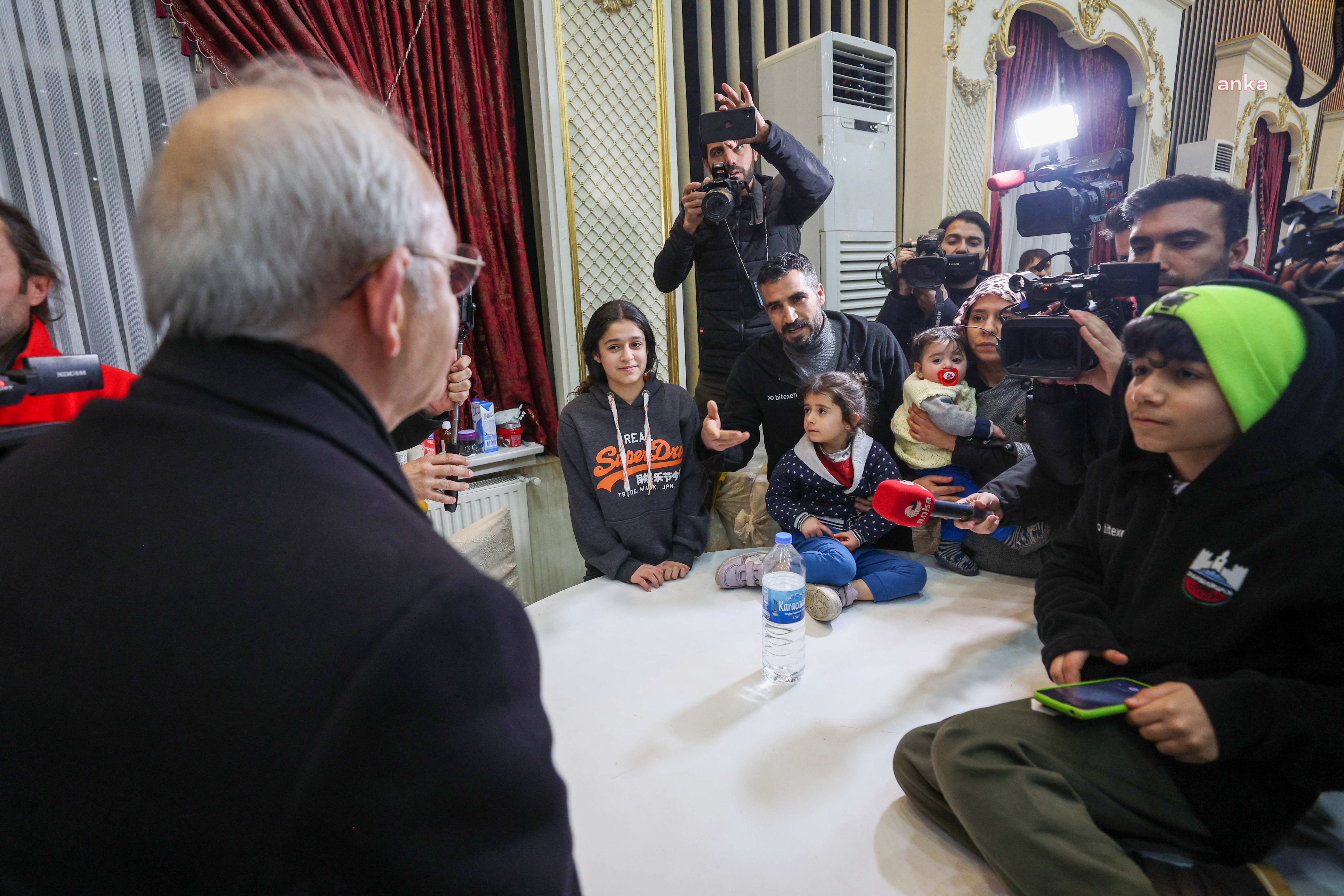 Depremzedelerden Kılıçdaroğlu'na: Enkaz devralacaksınız ama biz küllerimizden doğacağız