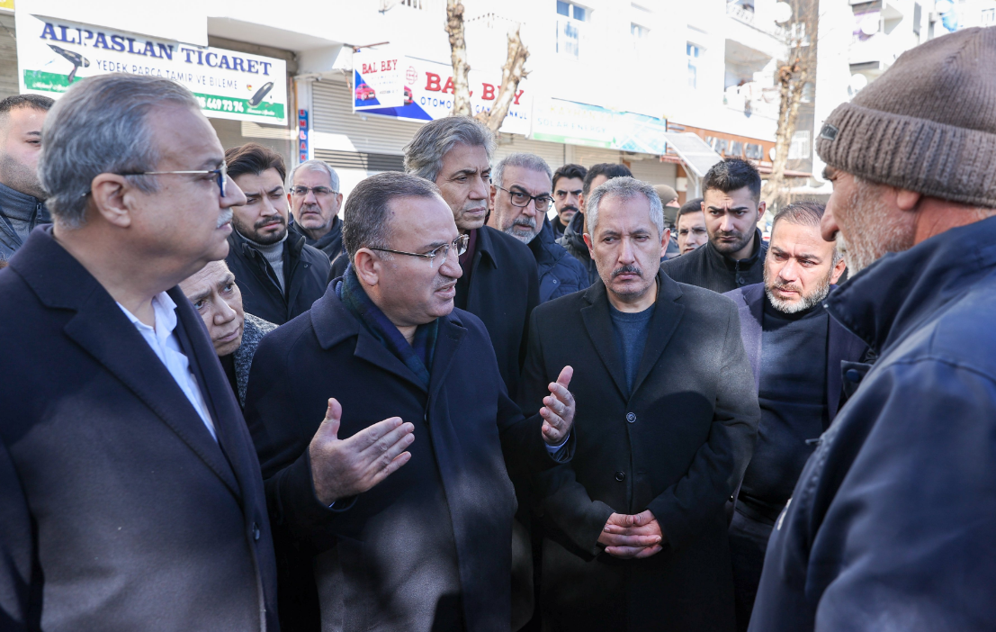 Bekir Bozdağ yıkılan binaların sorumlularıyla ilgili konuştu: "134 şüpheli hakkında işlem yapıldı, 3 kişi tutuklandı"