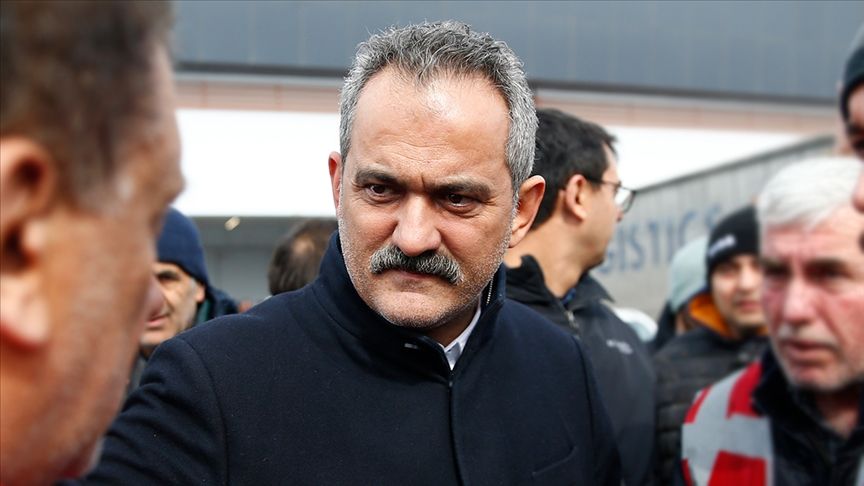 Milli Eğitim Bakanı Özer'den okulların açılışı ile ilgili yeni açıklama
