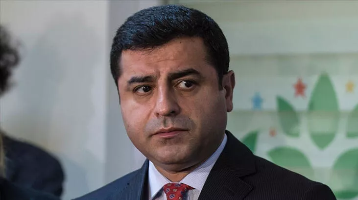 Selahattin Demirtaş'tan zehir zemberek açıklama: "Böğürmelerinizle korkup sinecek bir halk yok karşınızda!"