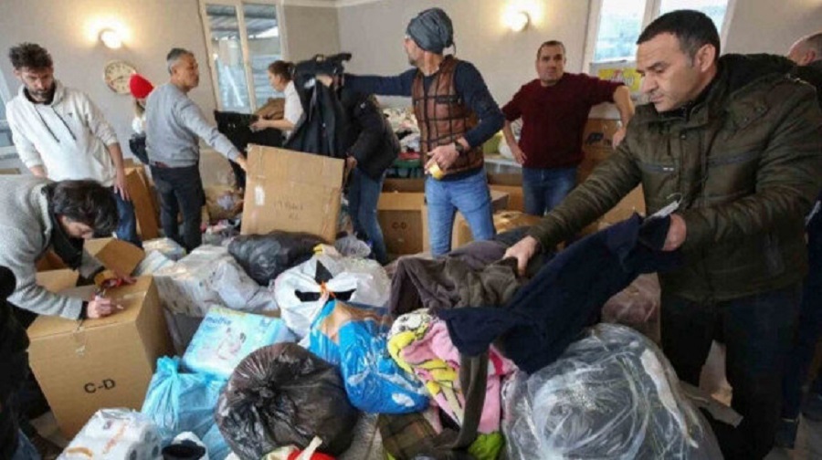 Emin Atmaca'dan anlamlı deprem çalışması!