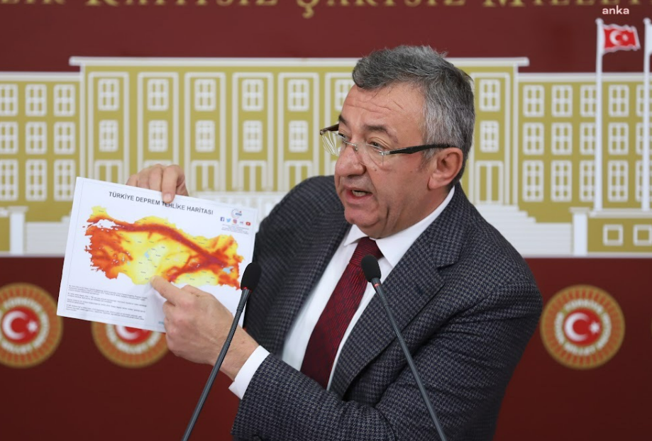 CHP'li Engin Altay, bağış yayını üzerinden Erdoğan'a çıkıştı: "Dünya lideriyim diye caka satacağına..."