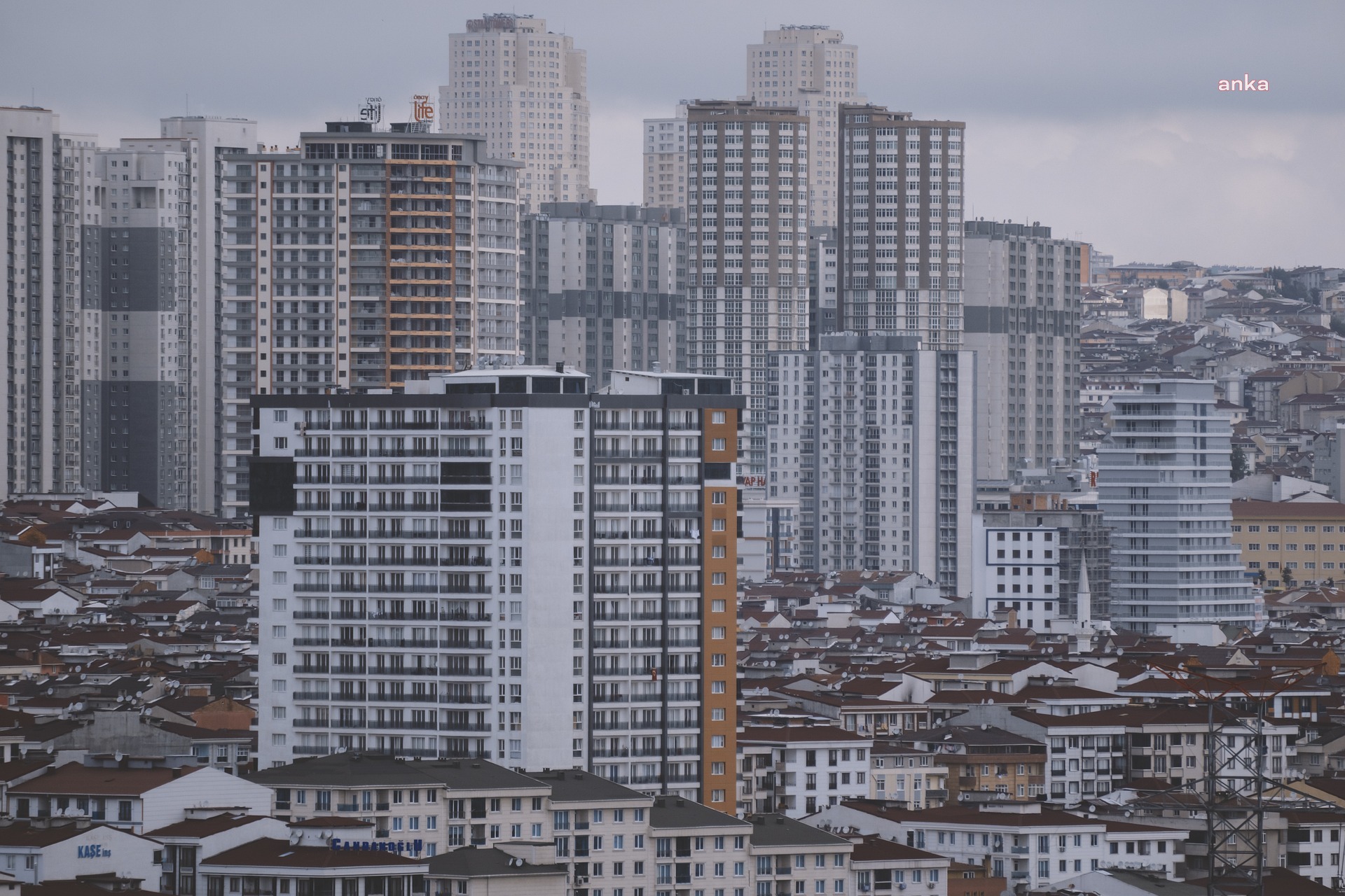 Konut satışları çakıldı