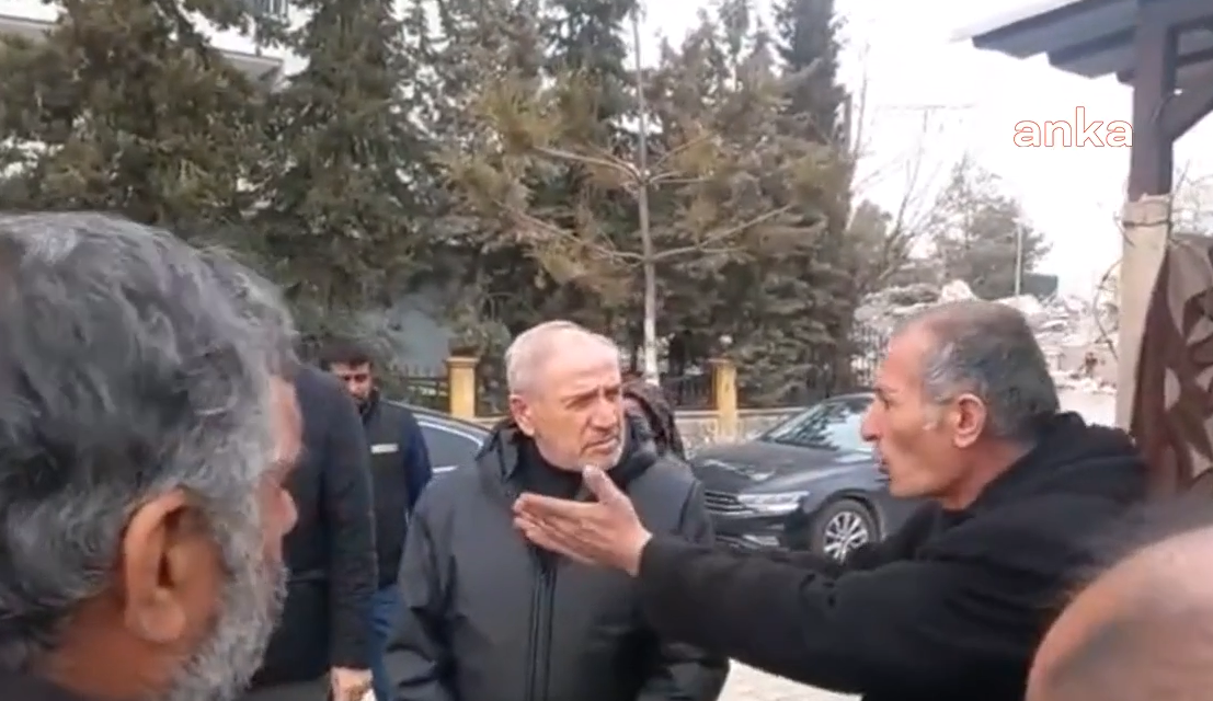 Adıyamanlı depremzedenin "banyo" isyanı: "Allah korkusu yok mu? Bir su gelsin bize"
