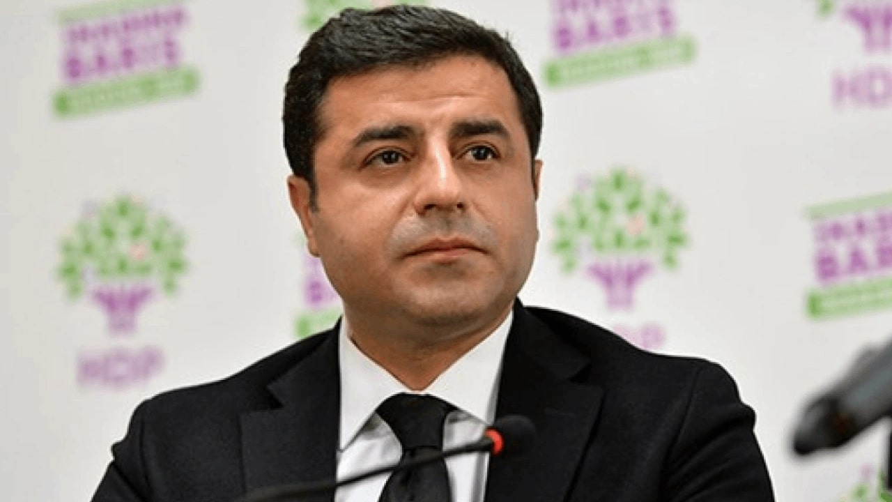 Selahattin Demirtaş: "Acun'un canının sağlığı için yuvarlanan 50 milyon var ya, işte sırf onunla bile..."