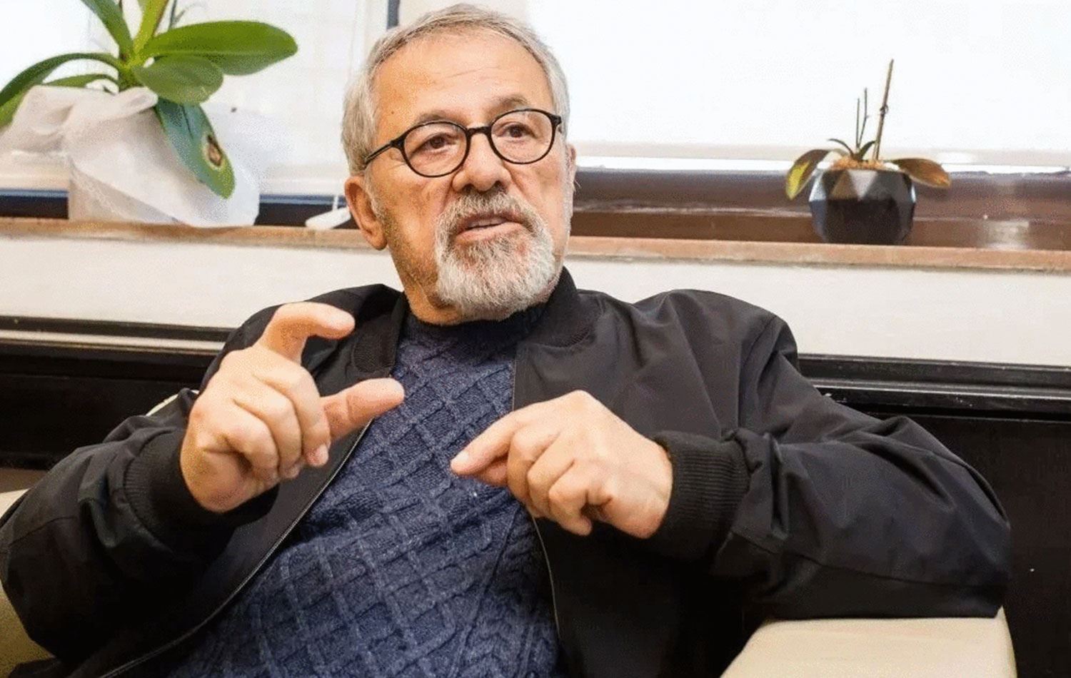 Naci Görür 'psikolojimizi bozdunuz' diyen sosyal medya kullanıcısına yanıt verdi