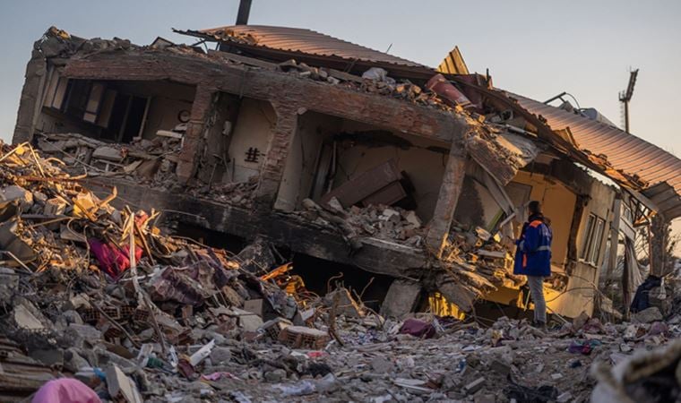 Ürküten açıklama: 'Hatay'da halen ana deprem yaşanmamış olabilir'