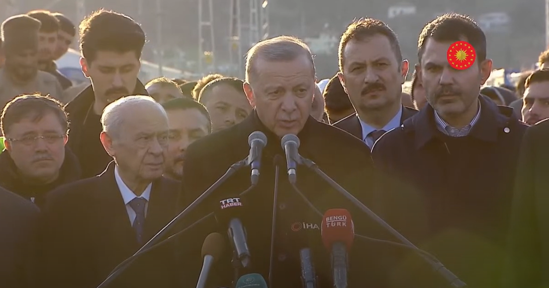 Erdoğan, depremin vurduğu Gaziantep'te konuştu: "Vatandaşımıza çadırlarda, konteynerlerde barınma imkânı sağlıyoruz"