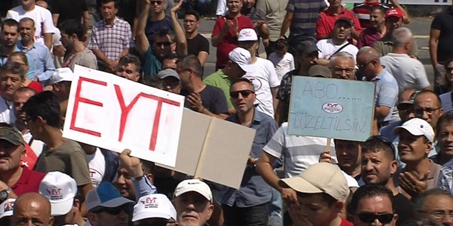 EYT'de son durum! EYT maaşları ve promosyon ne zaman yatacak? EYT şartları neler?