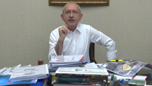 Kılıçdaroğlu'ndan gece yarısı video: "Bu saatten sonra korkmamız gereken tek şey, korkunun kendisidir"