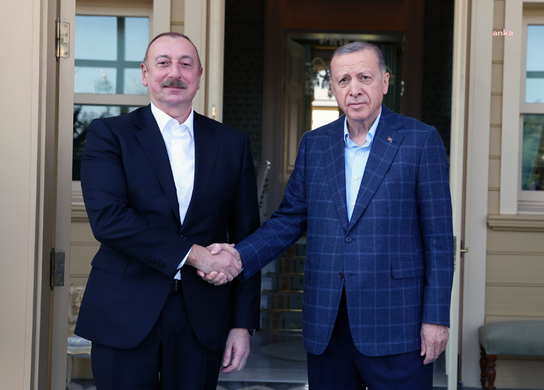 Erdoğan ile Azerbaycan Cumhurbaşkanı Aliyev Vahdettin Köşkü’nde bir araya geldi