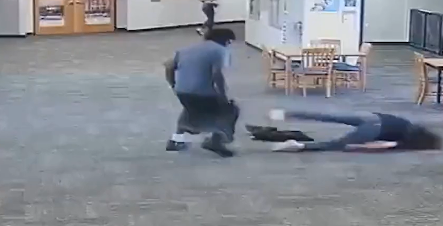 17 yaşındaki öğrenci, öğretmenini komaya soktu