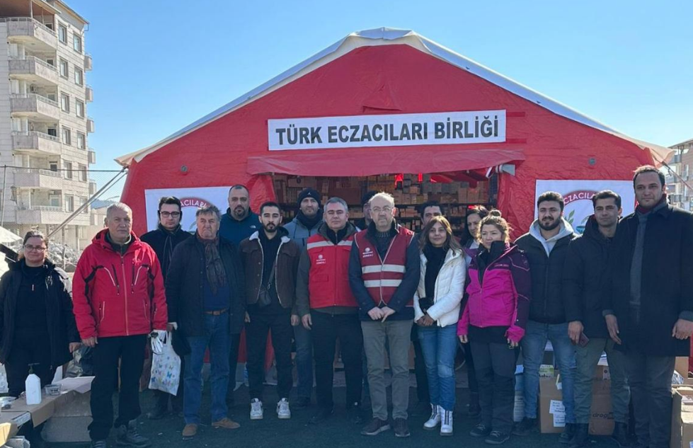 Asrın skandalı! Kızılay, eczacılara da mı çadır sattı?