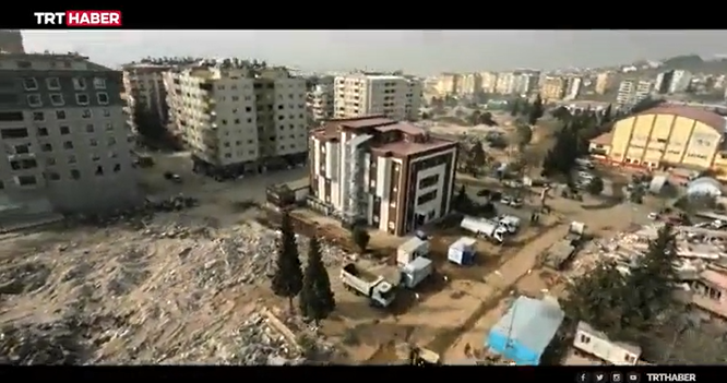TRT Haber'den reklam filmi gibi enkaz videosu! Yıkıntıların arasında Erdoğan'ın sesiyle biten klip...