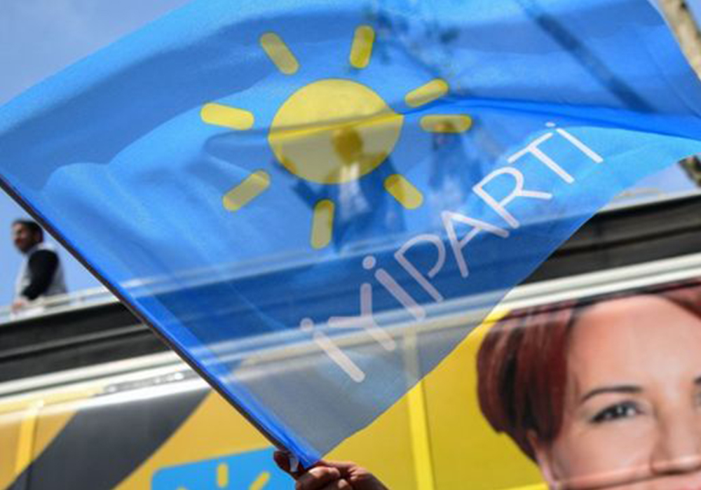 İYİ Parti masadan mı çekiliyor? İYİ Parti'nin önemli isminden dikkat çeken paylaşım