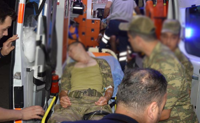 Rota Yemekçilik çalışanı: Çöpe atılması gereken malzemeleri askerlere veriyoruz