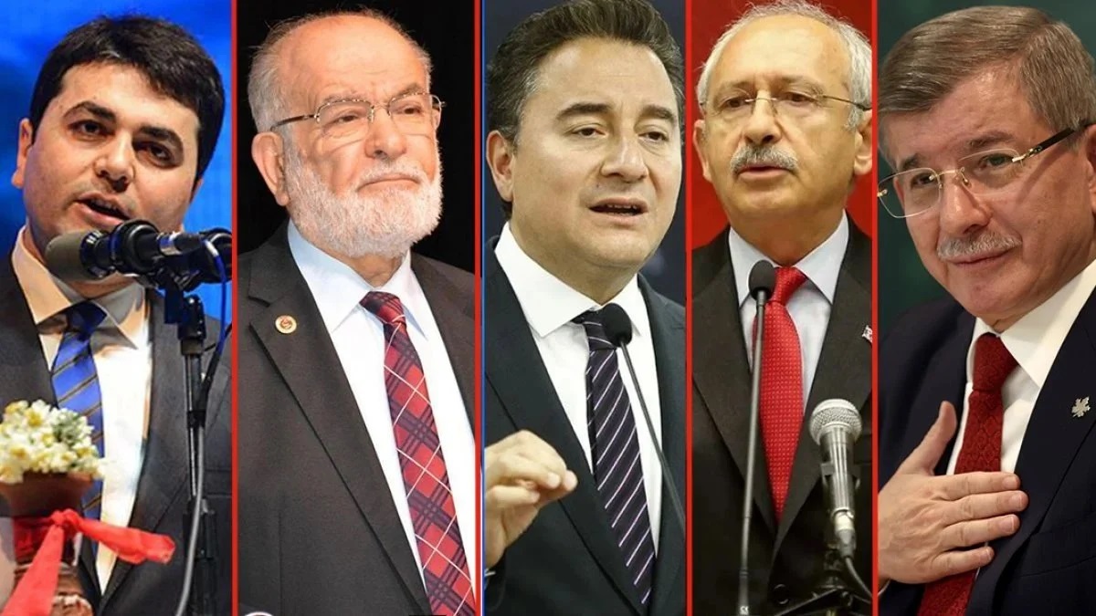 5 lider Saadet Partisi Genel Merkezi'nde olağanüstü toplandı