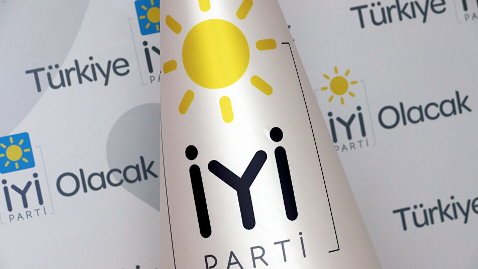 İYİ Parti'de flaş istifa! 'Gördüğüm lüzum üzerine' diyerek istifasını duyurdu