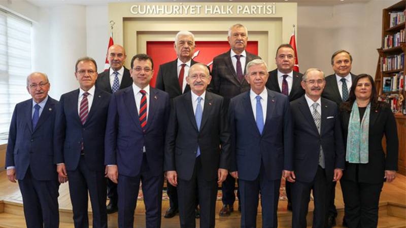 CHP'li 11 il belediye başkanından ortak açıklama: Kılıçdaroğlu ile yürümekten gurur duyuyoruz