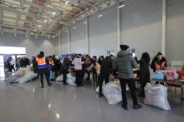 Flaş iddia: Emniyet müdürü, depremzedeler için Hatay'a gönderilen yardımları çaldı