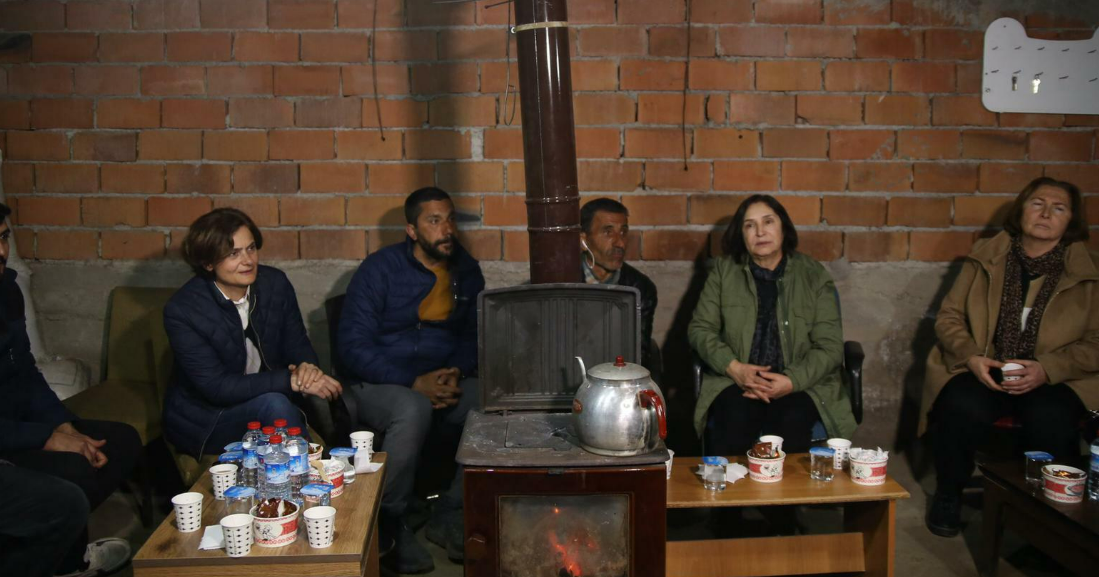 Selvi Kılıçdaroğlu ve Canan Kaftancıoğlu deprem bölgesinde