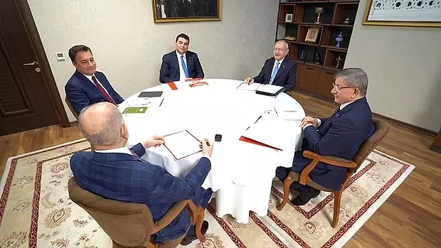 Demokrat Parti'den İYİ Parti'ye çağrı: 'Seçimi kaybedersek liderler tasfiye olur'