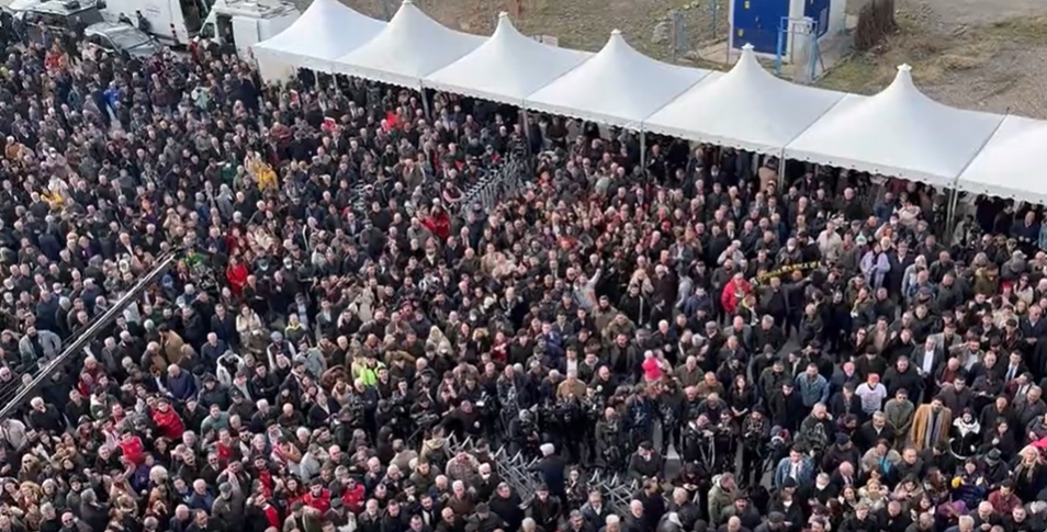 Saadet Partisi Genel Merkezi ana baba günü! "Halkın umudu Kılıçdaroğlu" sloganları