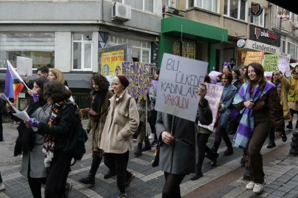 Ankara, İstanbul ve İzmir'de "8 Mart Feminist Gece Yürüyüşü"
