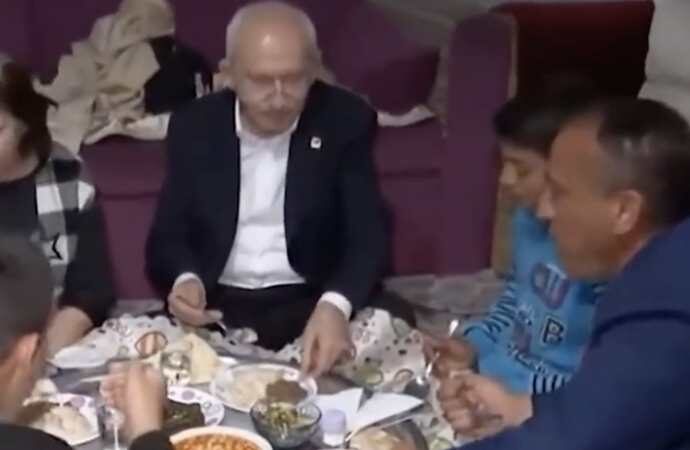 Kılıçdaroğlu'nun yemeğin etli kısmını küçük çocuğa çevirdiği anlar gündem oldu