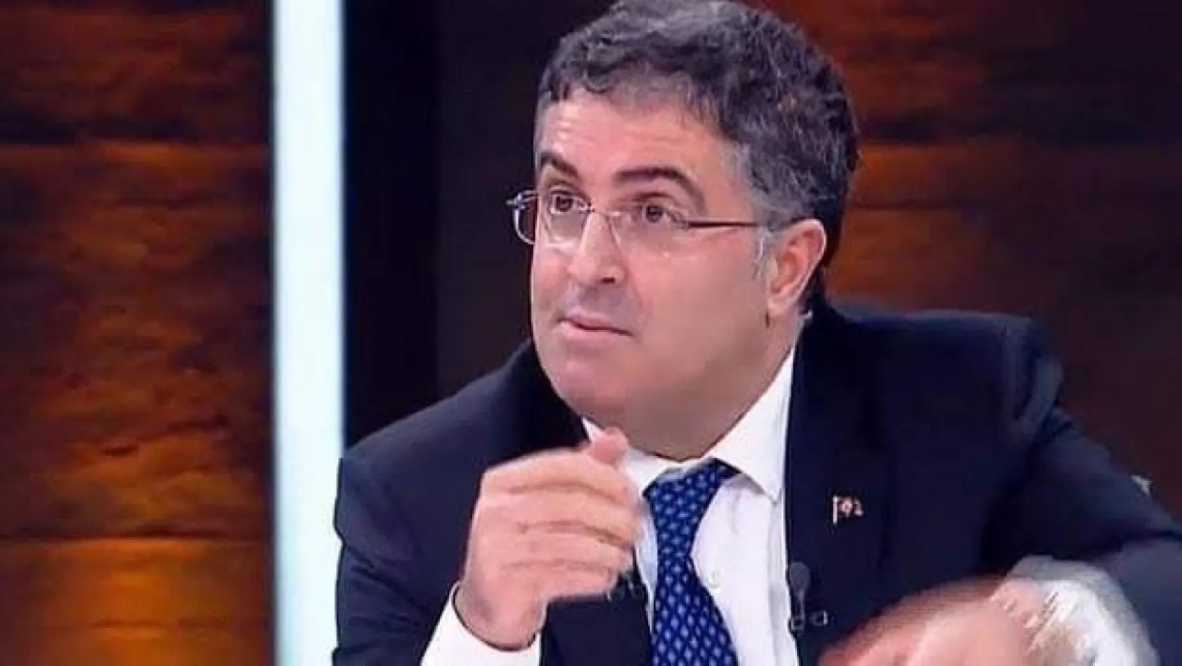 İYİ Parti'den cumhurbaşkanı adayı olmak istediğini açıklamıştı! Erşan Şen yeni siyasi hedefini açıkladı
