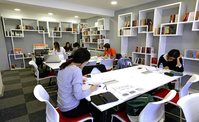 Gençler 'önce kütüphane sonra oyun' dediler