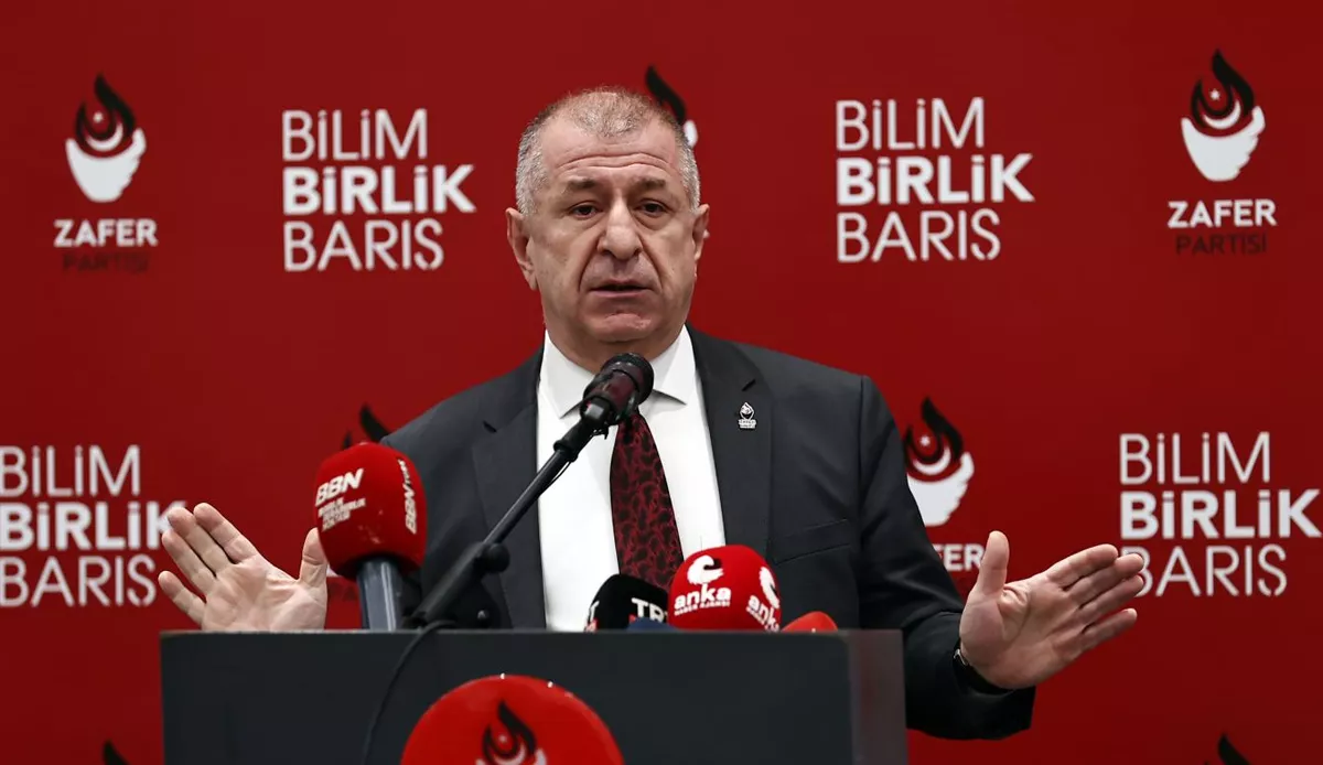 Zafer Partisi'nin cumhurbaşkanı adayı o mu olacak? Ümit Özdağ'dan dikkat çeken görüşme