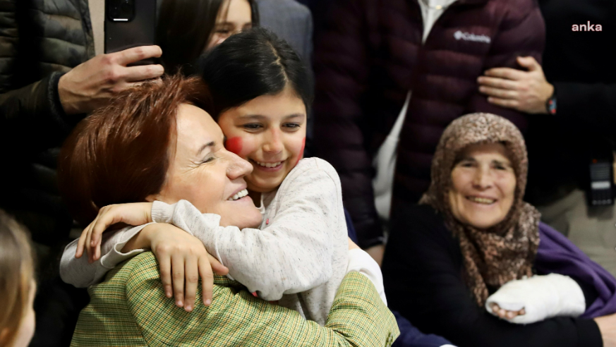 Meral Akşener, Ankara'daki depremzedeleri ziyaret etti